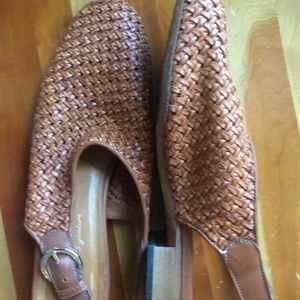 Ron White woven closed toe sandal